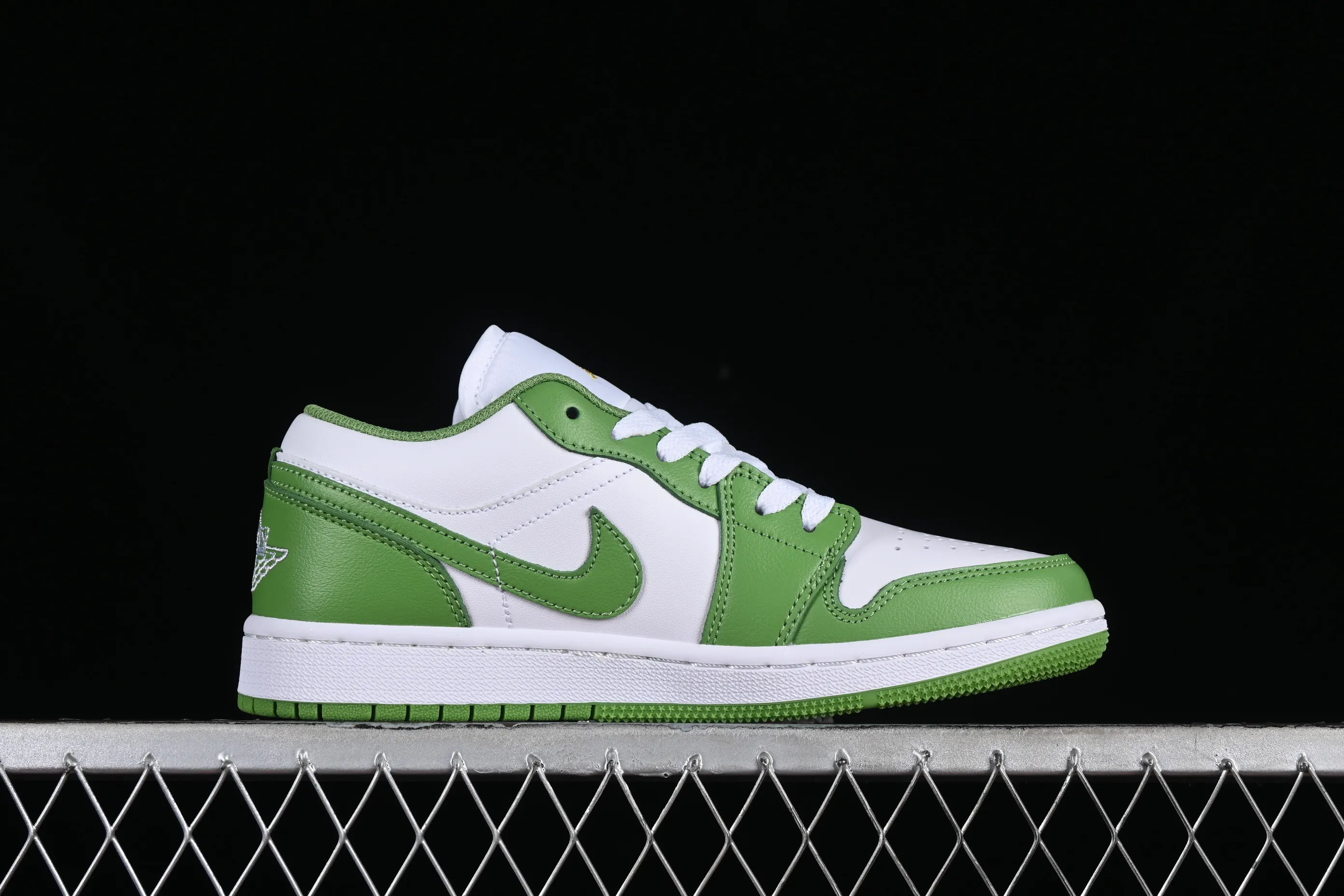 All categories Air Jordan Jordan series basketball shoes Air Jordan 1 Low Air Jordan 1 Low AJ1 Joe 1 white green low-top cultural basketball shoes HF4823-100